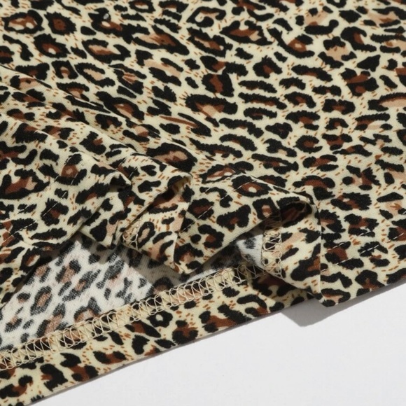 SHEIN cropped cheetah square neck tank top. - Picture 1 of 2